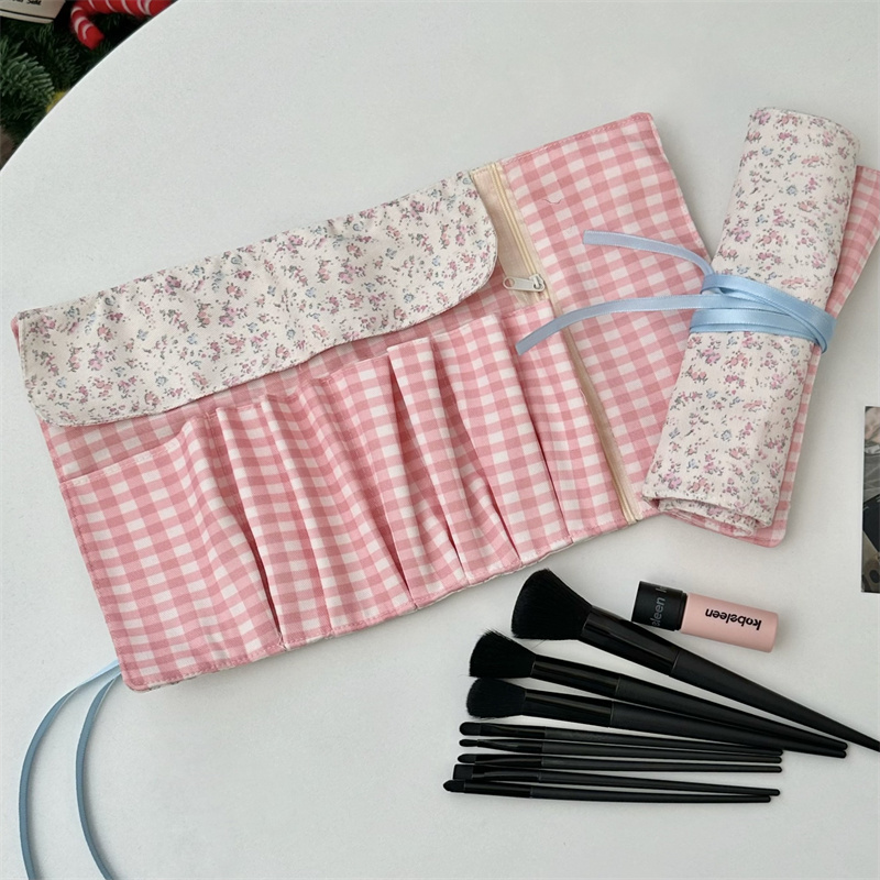 Floral Plaid Fabric Makeup Bru - Beauty Makeup Bag recension och pris